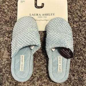 Laura Ashley Soft Blue Textured Spa Slippers w/ Memory Foam-Small